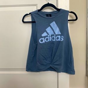 Adidas top